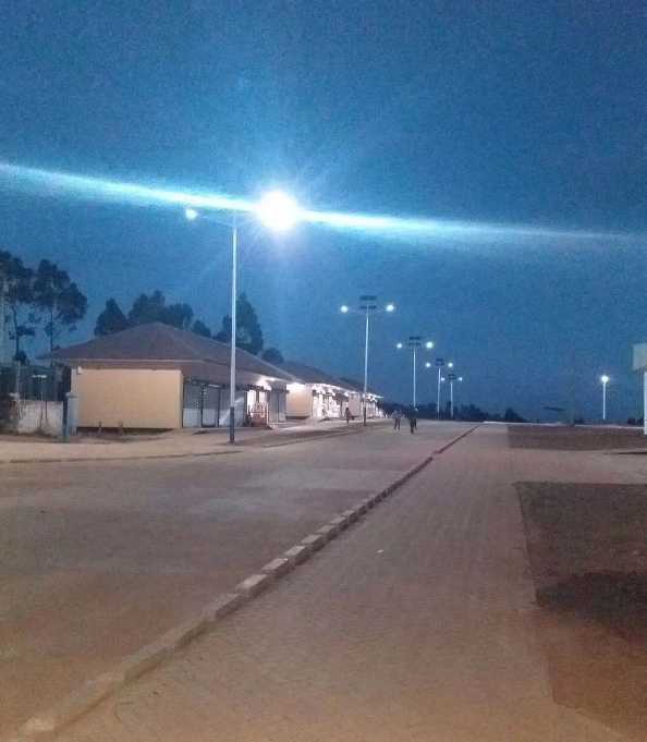 长沙市非洲科特迪瓦太阳能路灯工程